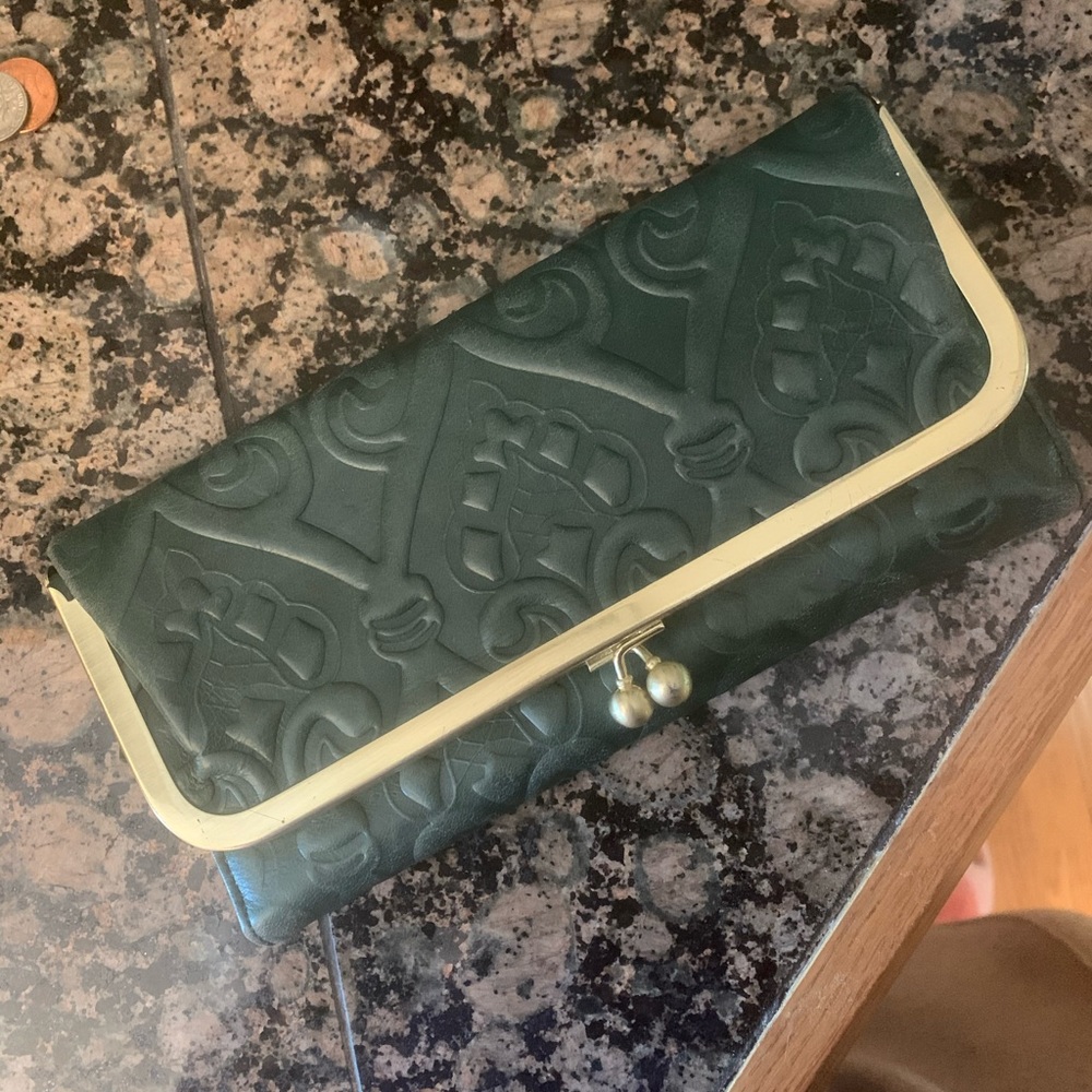Green Hobo International Wallet Embossed Jasper